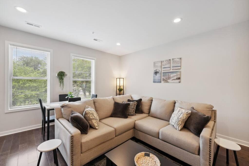 Spacious 3Bedroom Duplex With Rooftop Deck! Washington Kültér fotó