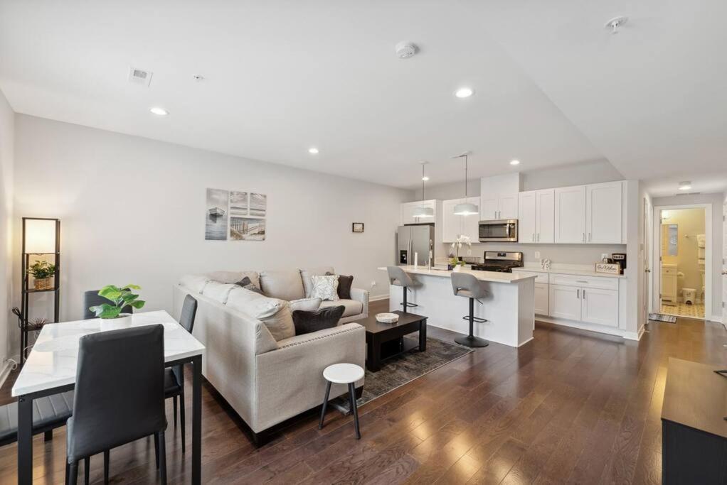 Spacious 3Bedroom Duplex With Rooftop Deck! Washington Kültér fotó